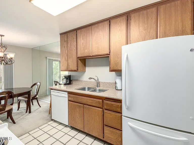 5525 E Thomas Rd #H7 — Photo 11