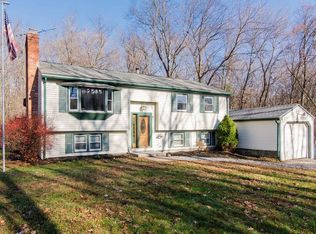 381 Burrage St, Lunenburg, MA 01462