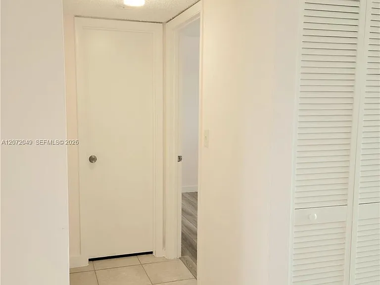 8620 N Sherman Cir #306 — Photo 19