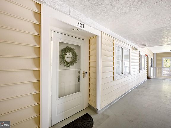 3rd image of 30413 Cedar Neck Rd Unit 303