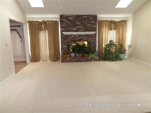 2nd image of 1288 Chateau Woods Dr