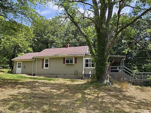 2nd image of 679 Bucher Rd