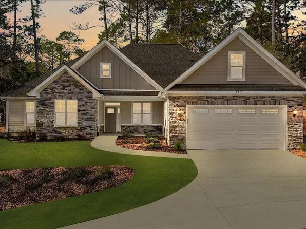 555 Lake Forest Drive SE, Pinehurst, NC 28374