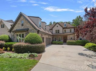 3813 Lakeside Dr, Charlotte, NC 28270