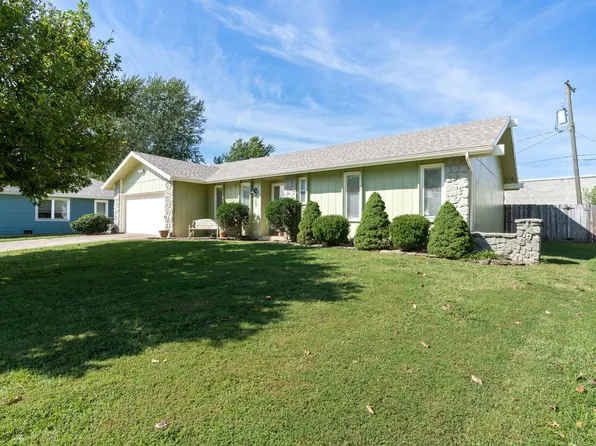 4307 S Delaware Avenue, Springfield, MO 65804
