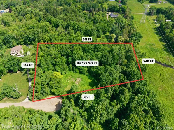 657 Donna Mae, Leonard, MI 48367