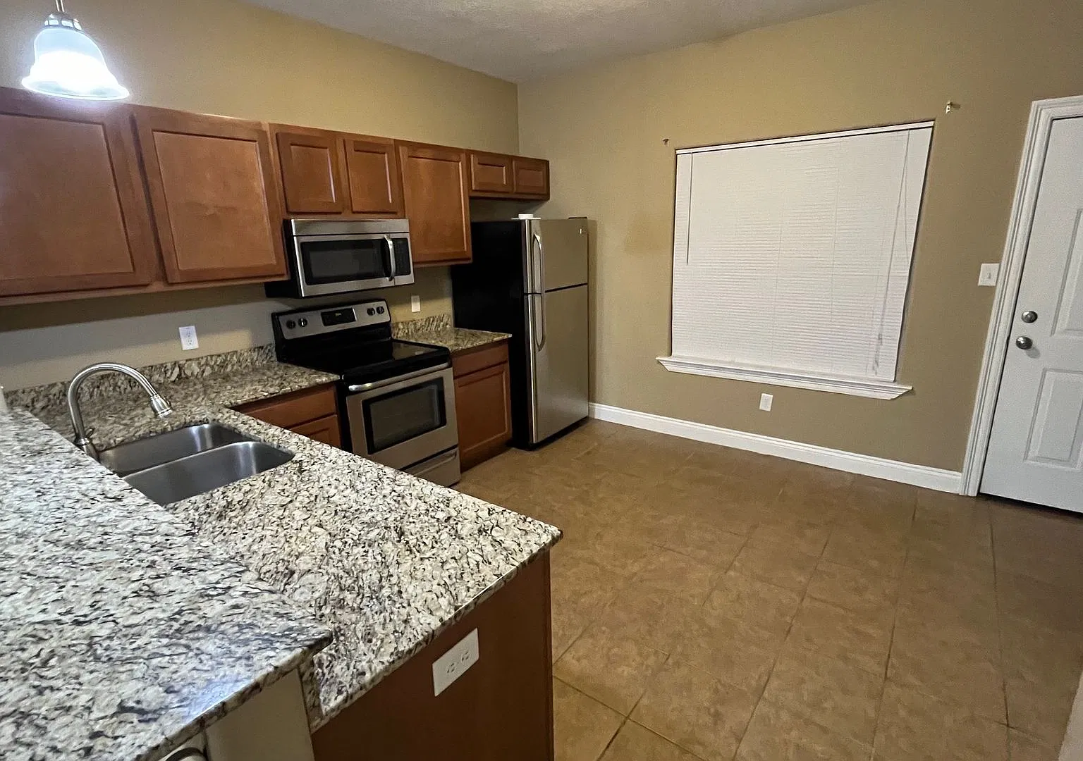 413 Cypress Street — Photo 3