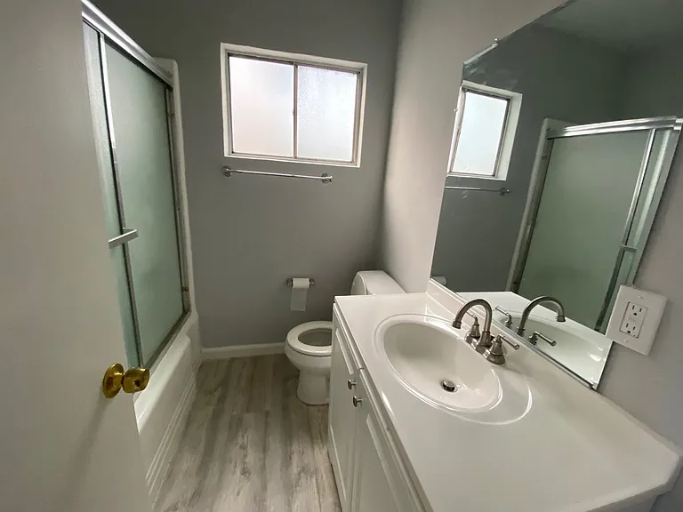1448 Butler Ave #2 — Photo 11