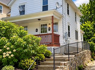 222 Grove St FLOOR 2, Woonsocket, RI 02895
