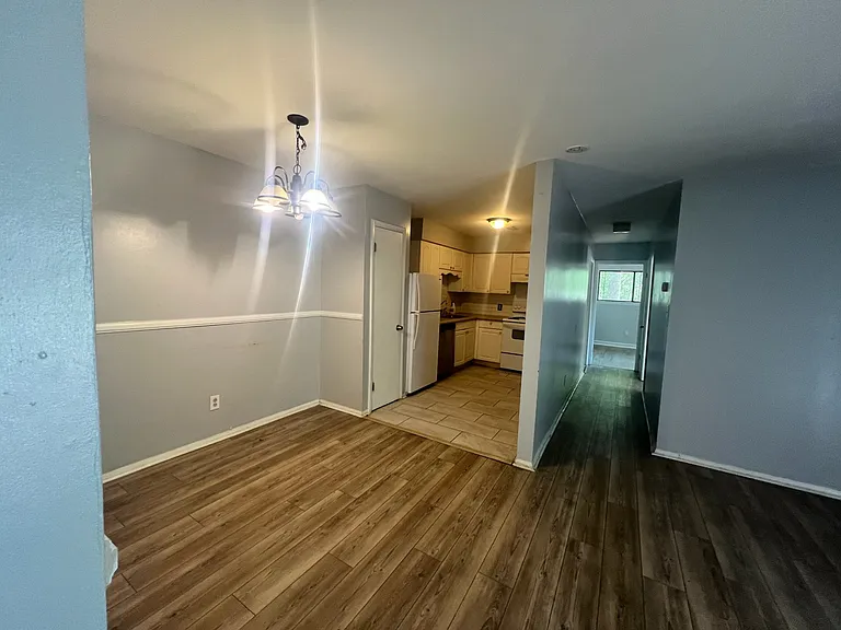 1299 Schaub Dr #A — Photo 7