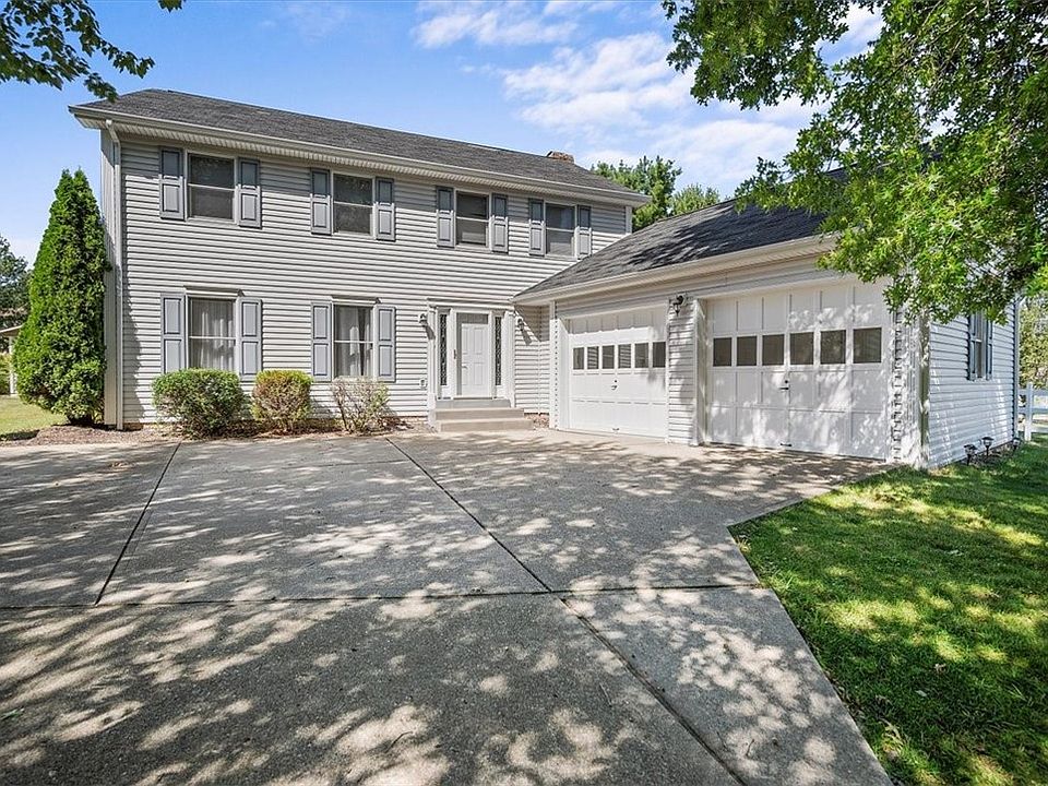 1st image of 212 Joyce Dr
