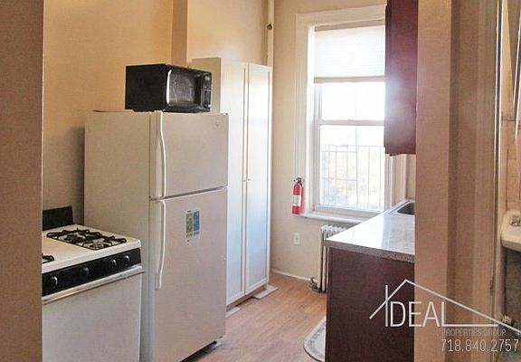 2nd image of 278 Prospect Park W APT 4L