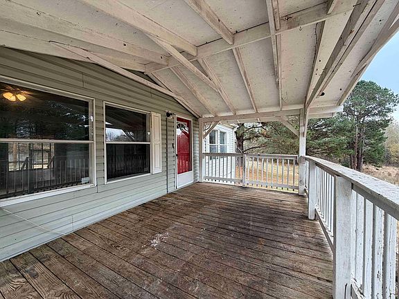 4th image of 261 County Road 1459