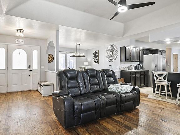 3rd image of 410 Samples Ave