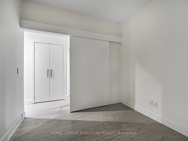 218 Queens Quay W #2303 — Photo 24