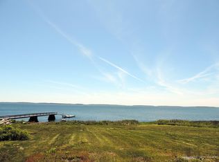 7 Oceanview Rd, Bernard, ME 04612