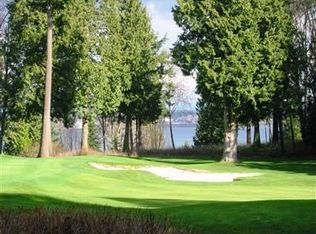 9122 Gleneagle Dr, Blaine, WA 98230