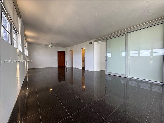 3rd image of 800 West Ave APT 734