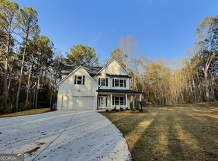 79 Lamb Rd, Moreland, GA 30259