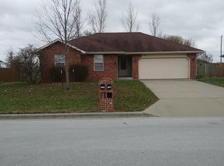 3166 E Jamestown St, Republic, MO 65738