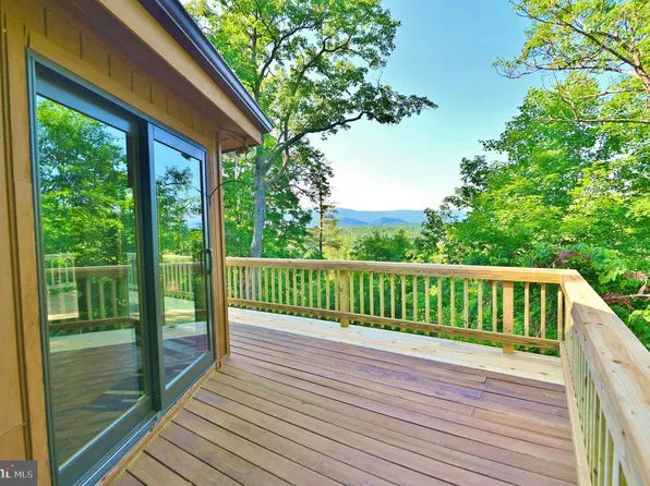 146 Pheasant Dr, Basye, VA 22810