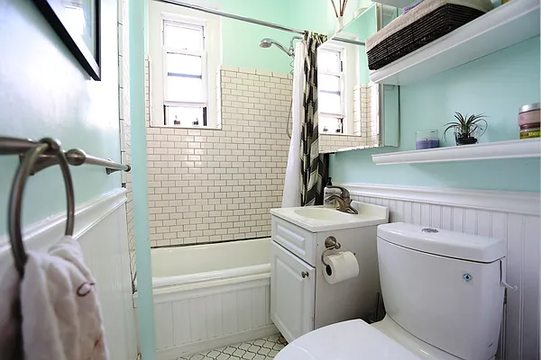 Sold by Keller Williams Realty Landmark II | media 12