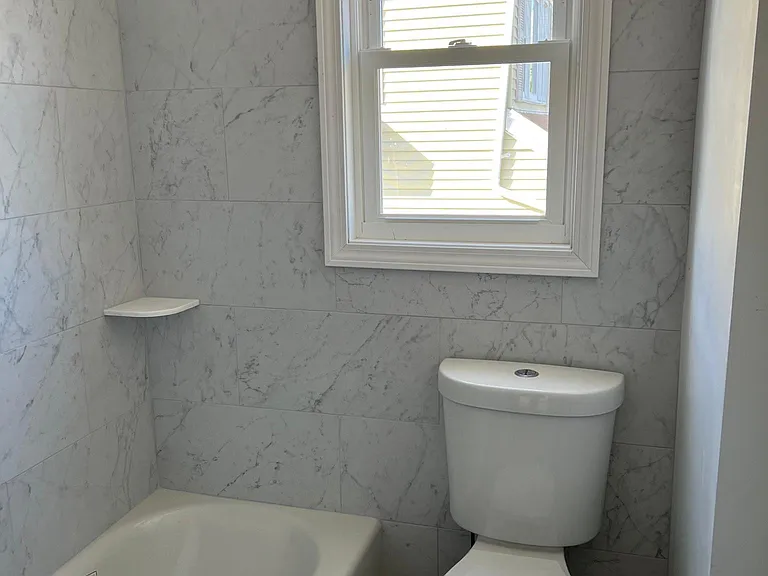 16 Harold St #3 — Photo 10