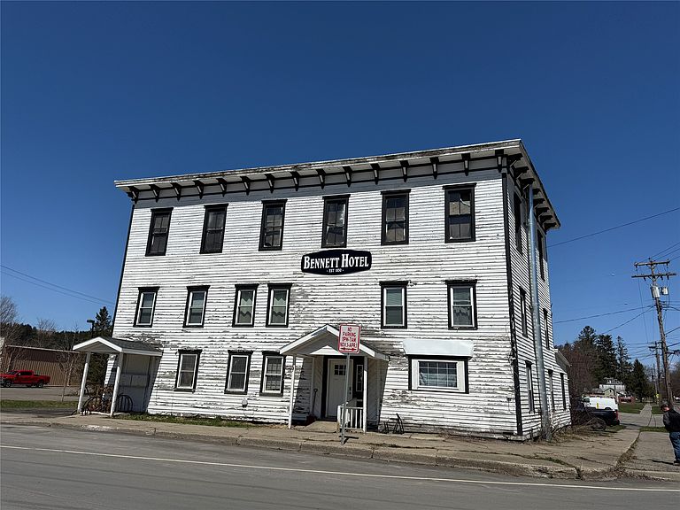 Listing photo 5