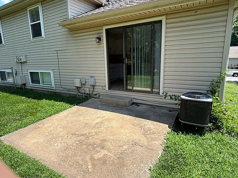 917 N Sunset Dr — Photo 21