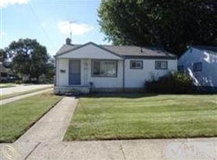 24605 Hayes Rd, Eastpointe, MI 48021