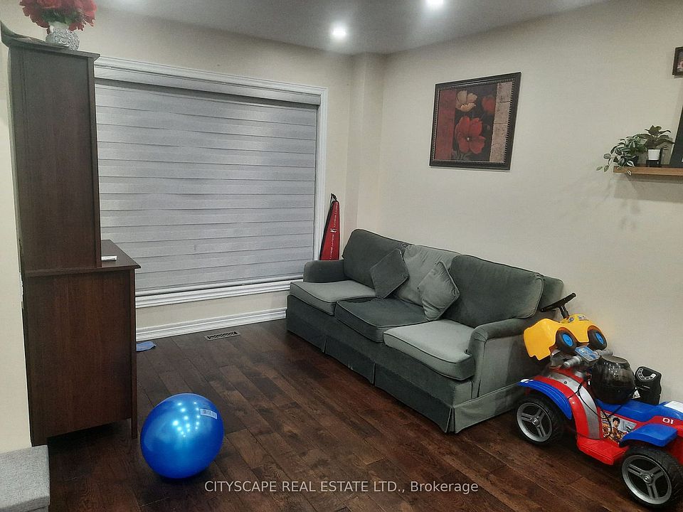 1st image of 5896 Cozumel Dr