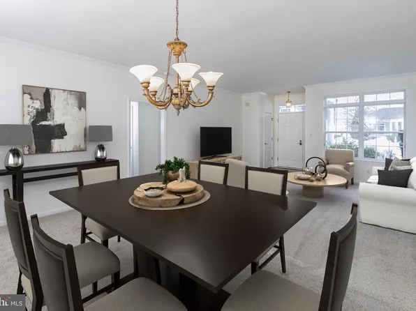 53 Honeyflower Ln, West Windsor, NJ 08550