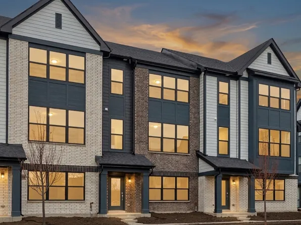 6318 Lexington St, Morton Grove, IL 60053