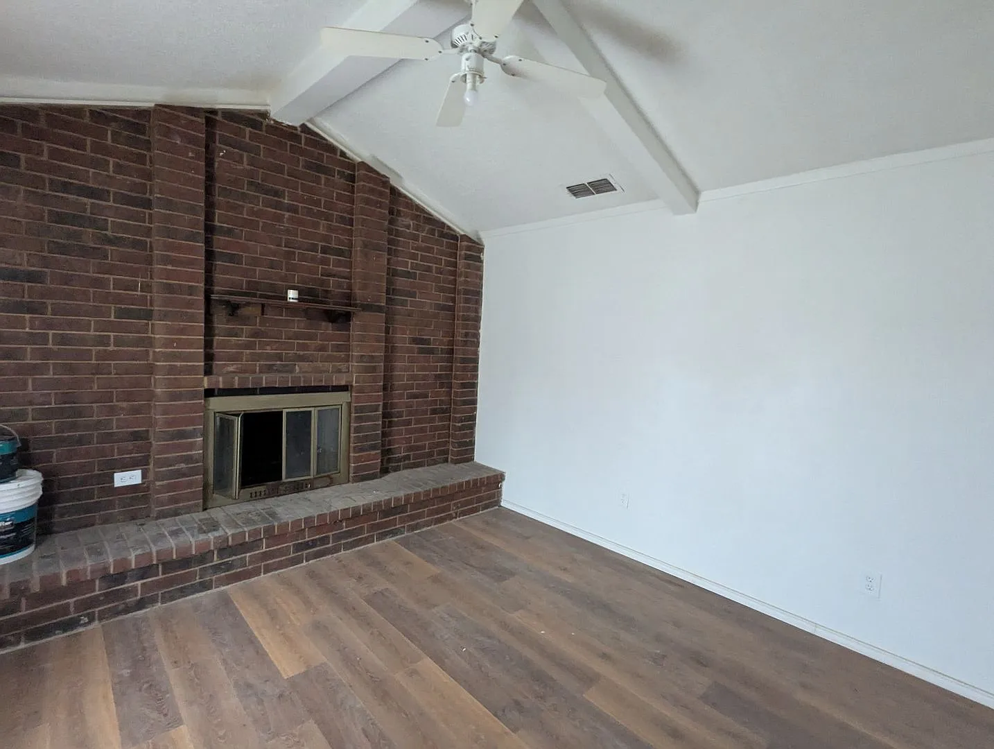 Spacious Updated 3 Bedroom Home — Photo 3