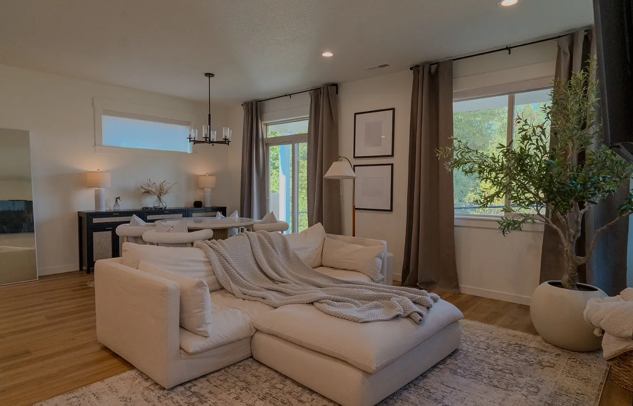 6908 N Madison Cir — Photo 4