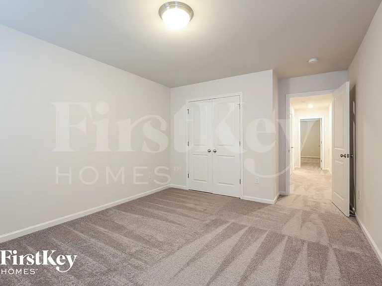 419 Stonefence Dr — Photo 11