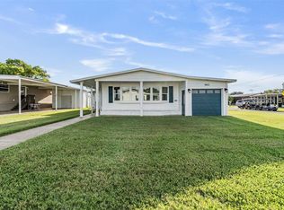 5421 Mohawk St, Zephyrhills, FL 33542