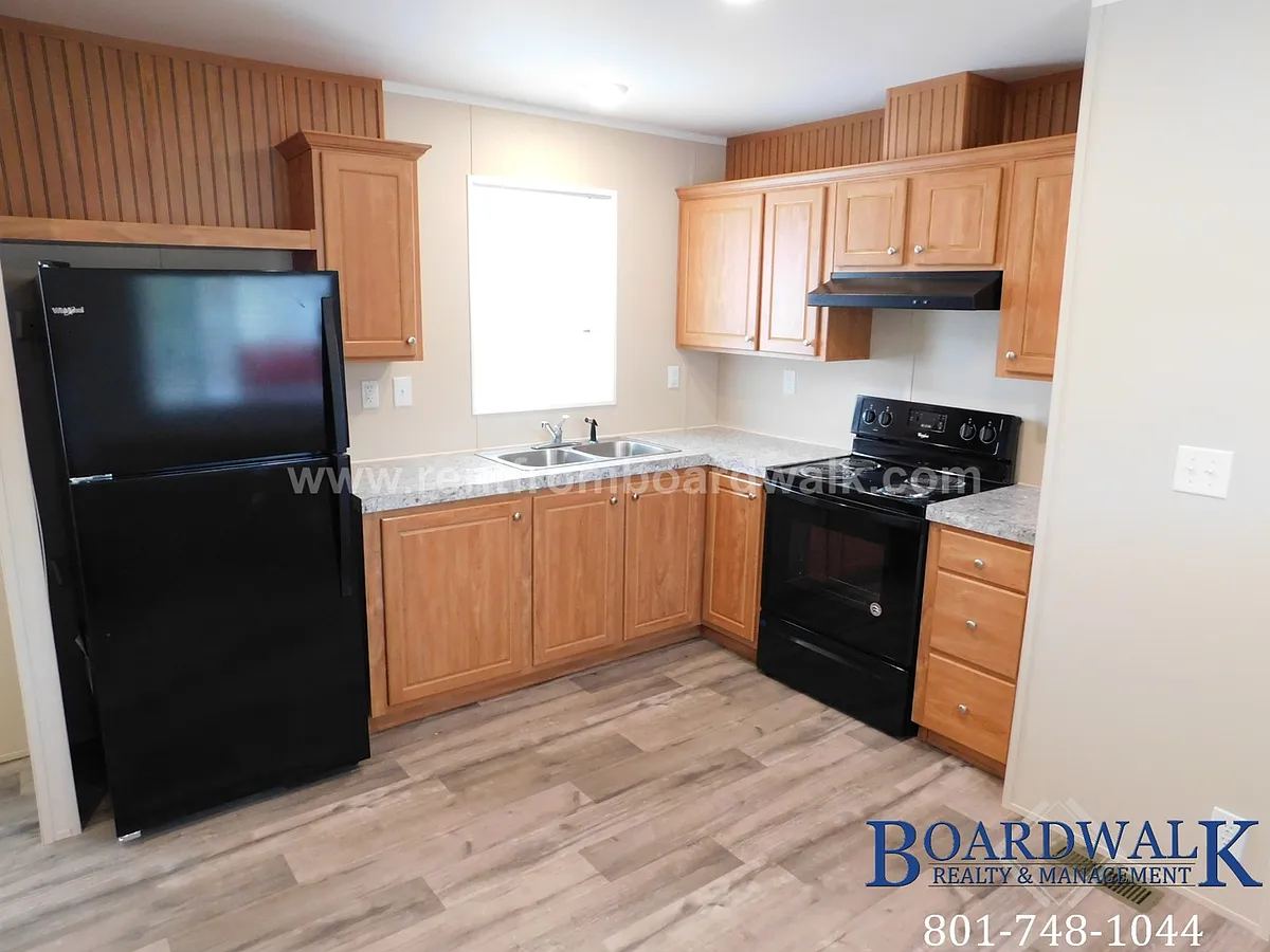 Building Photo - 3114 S 200 E