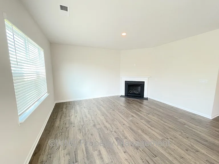 134 Shorthorn Rd — Photo 6