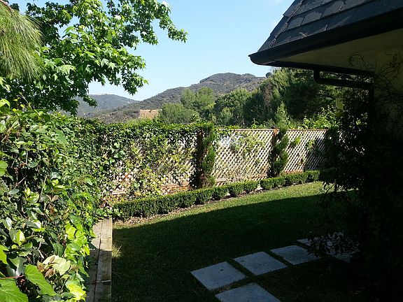 5th image of 2411 Pesquera Dr