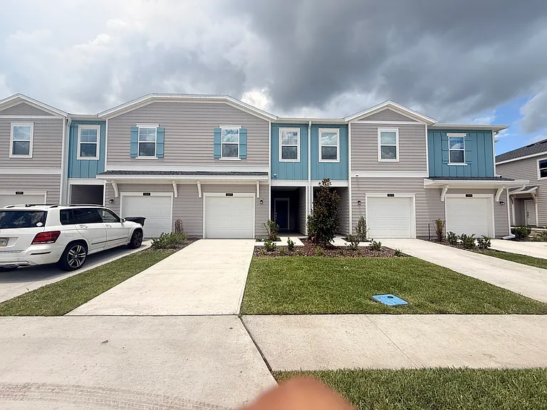 207 Hubbard Bend St — Photo 9