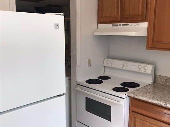3rd image of 1268 Green Cedar Ln