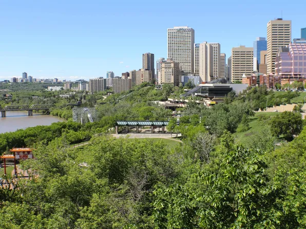 9503 101st Ave NW #412, Edmonton, AB T5H 4R1