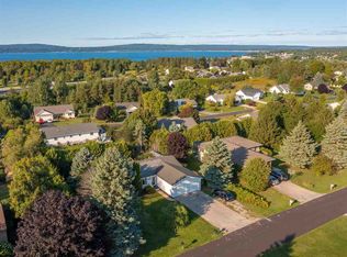 364 Hillcrest Dr, Petoskey, MI 49770
