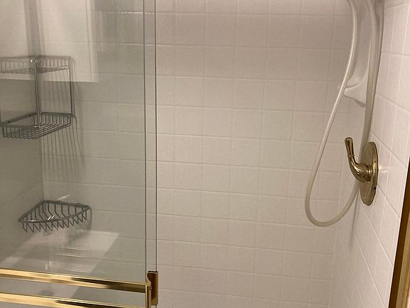 5th image of 2628 Royal Ann Dr Unit B