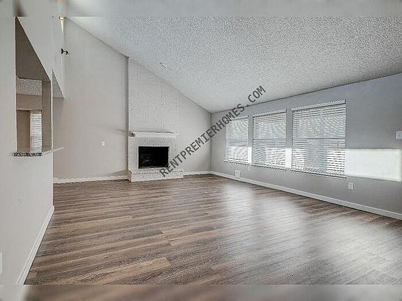 5th image of 16023 Spinnaker Dr