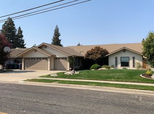 2051 N Oaks St, Tulare, CA 93274