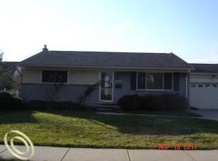 16520 Walter St, Southgate, MI 48195