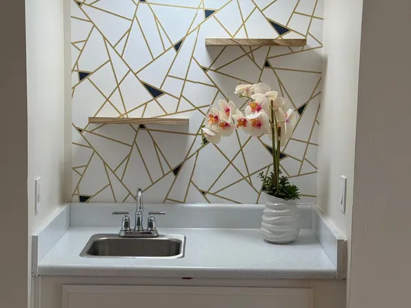 1622 Raleigh Cir SE, Marietta, GA 30067