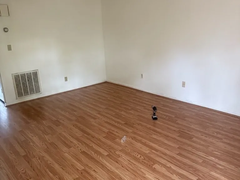113 Turnwood Ln — Photo 4